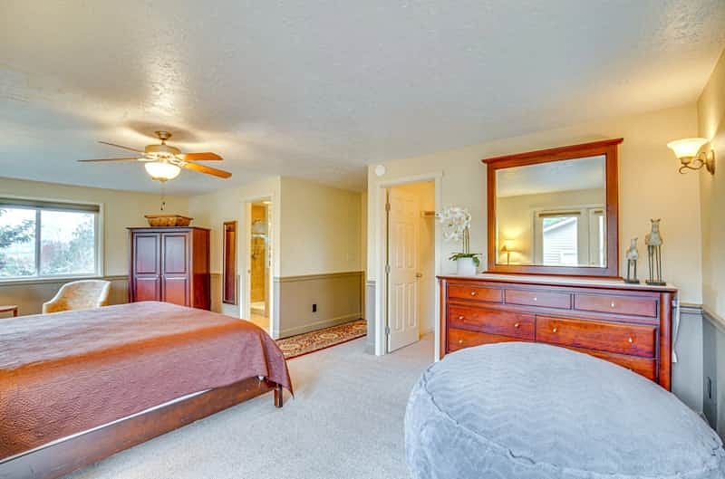 Master Bed 1