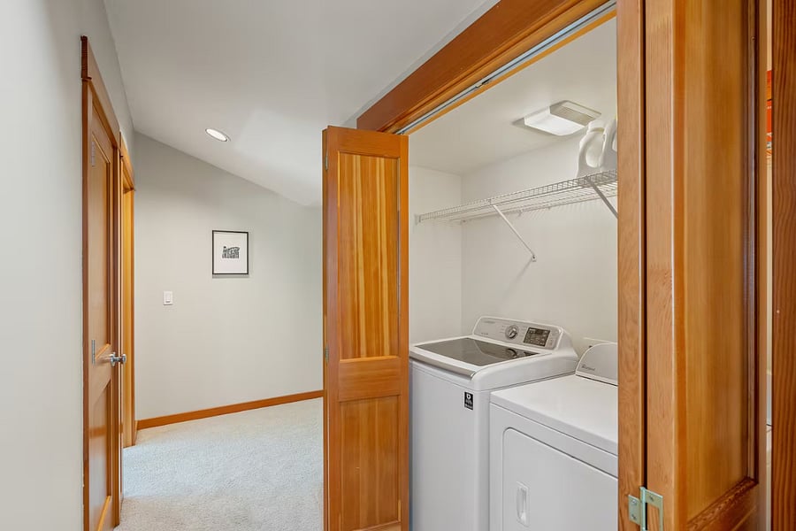 Furnished Finder property 1022447_1 photo 12