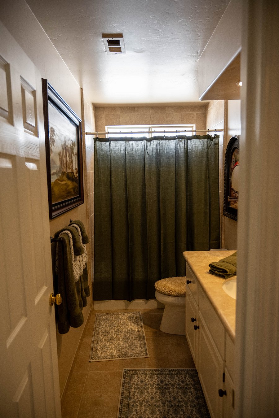 Shared Bathroom 