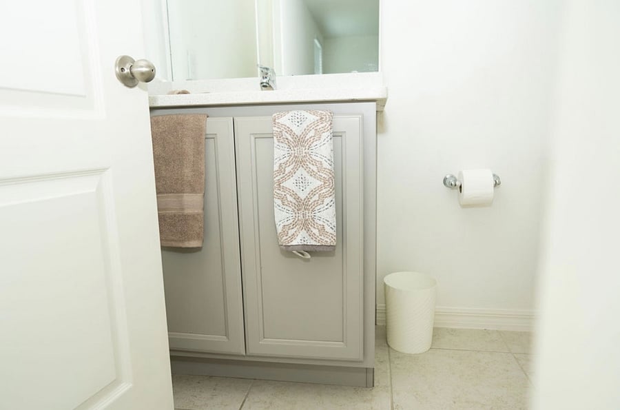 King Bedroom 2 Ensuite Bathroom