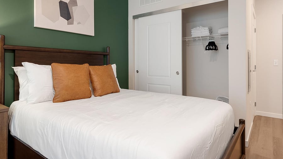 Furnished Finder property 1022498_13 photo 9
