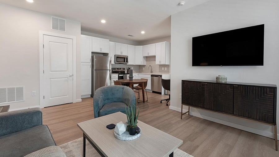 Furnished Finder property 1022498_9 photo 4