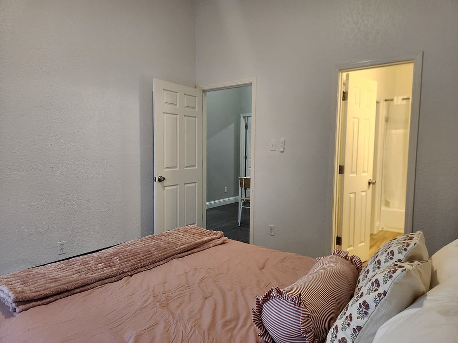 Furnished Finder property 1022514_1 photo 13