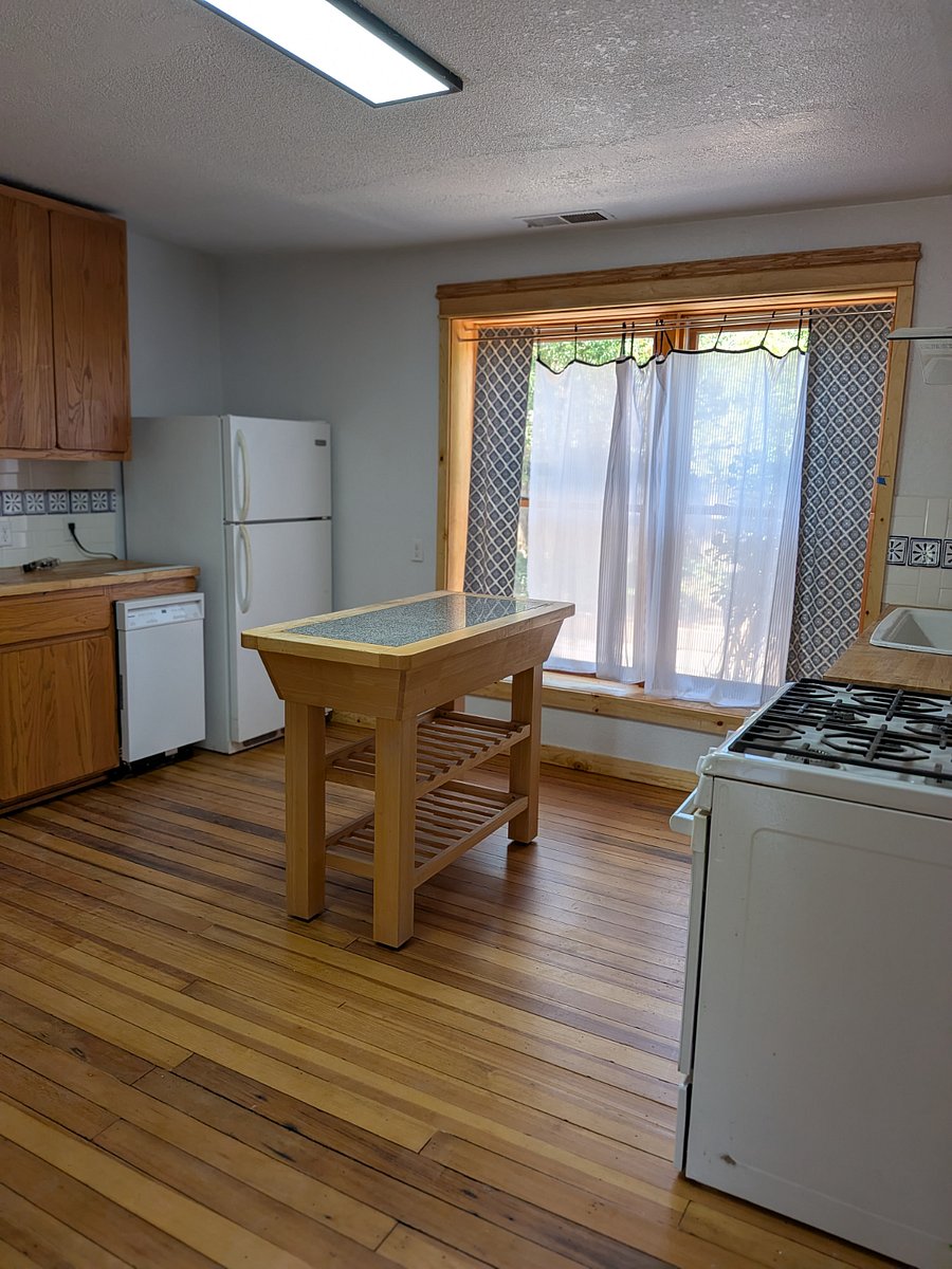 Furnished Finder property 1022517_1 photo 8