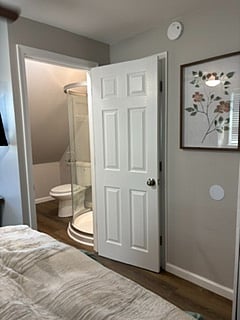 Room 3- Private bathroom