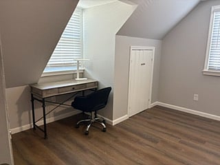 Room 4- desk area