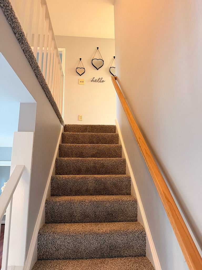 Stairs leading to bedroom
