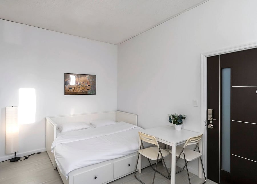 Clean and fresh linens for you!