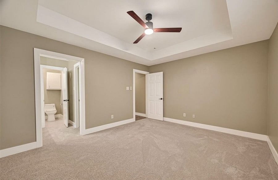 Bedroom 2 - no patio