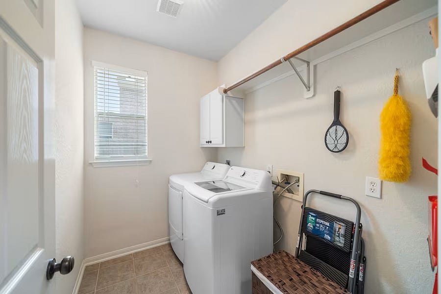 Furnished Finder property 1022596_1 photo 17