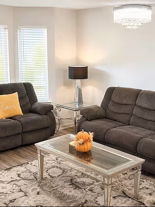 Furnished Finder property 1022600_1 photo 3