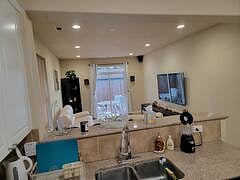 Furnished Finder property 1022602_1 photo 3
