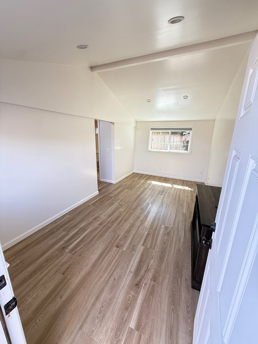 Furnished Finder property 1022625_1 photo 3