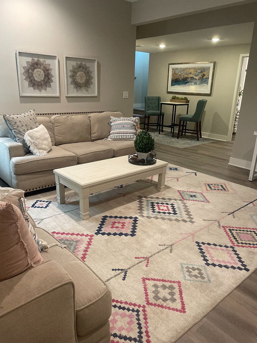 2nd Family Room with Large Bath and Shower