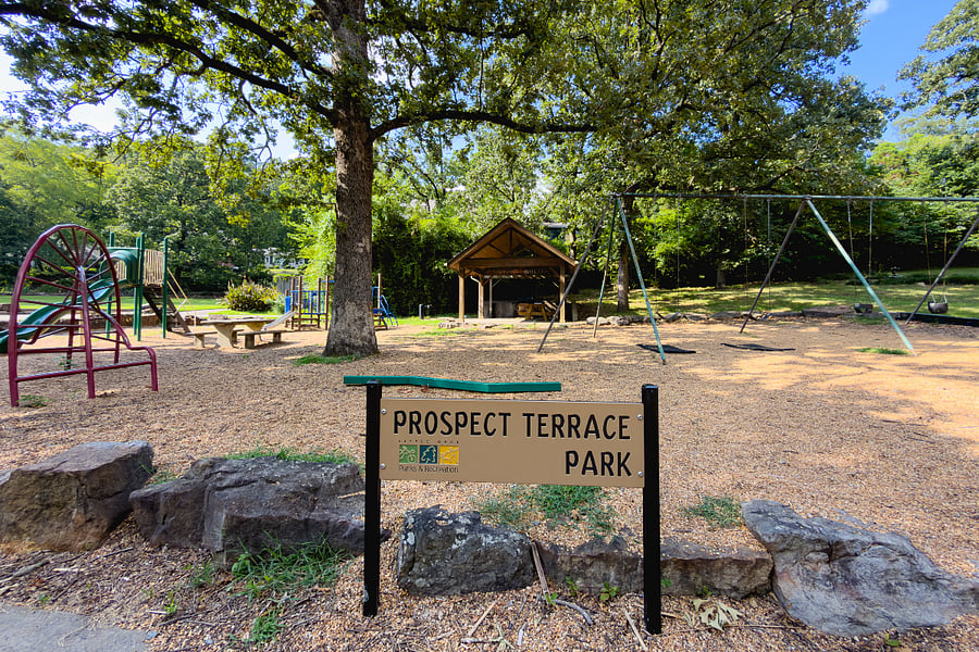 Prospect Terrace Park is a short walk away.