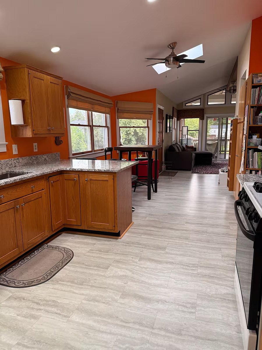 Furnished Finder property 1022712_1 photo 4