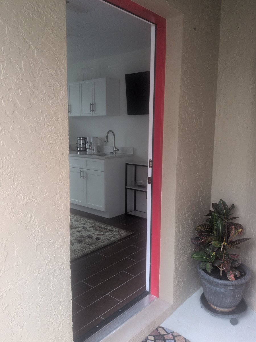 Furnished Finder property 1022721_1 photo 4