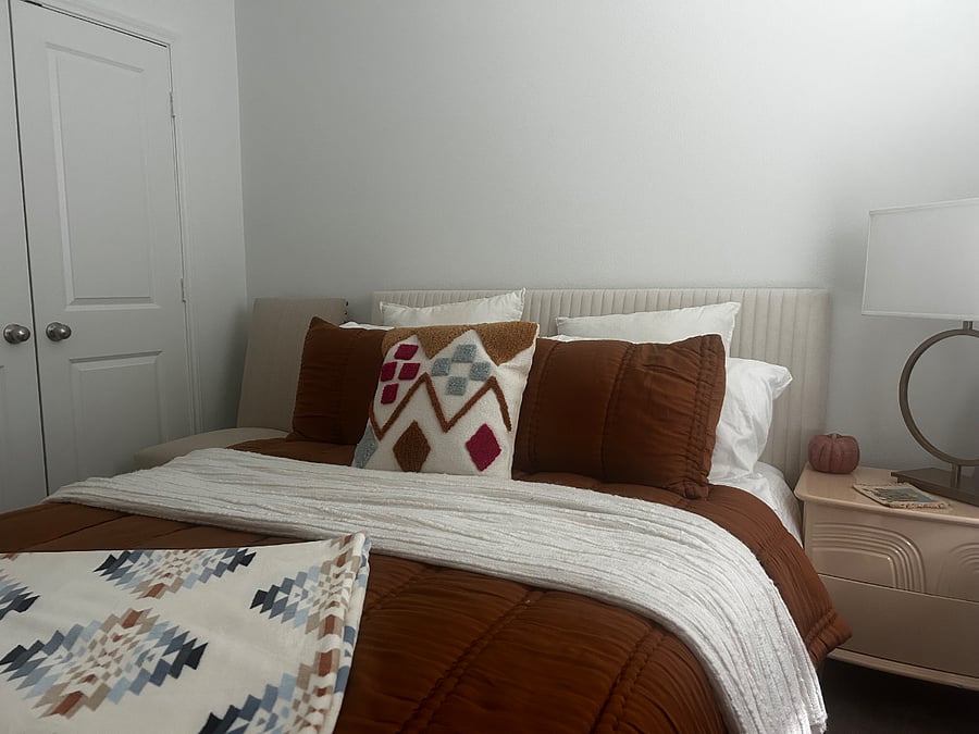 Furnished Finder property 1022746_1 photo 3