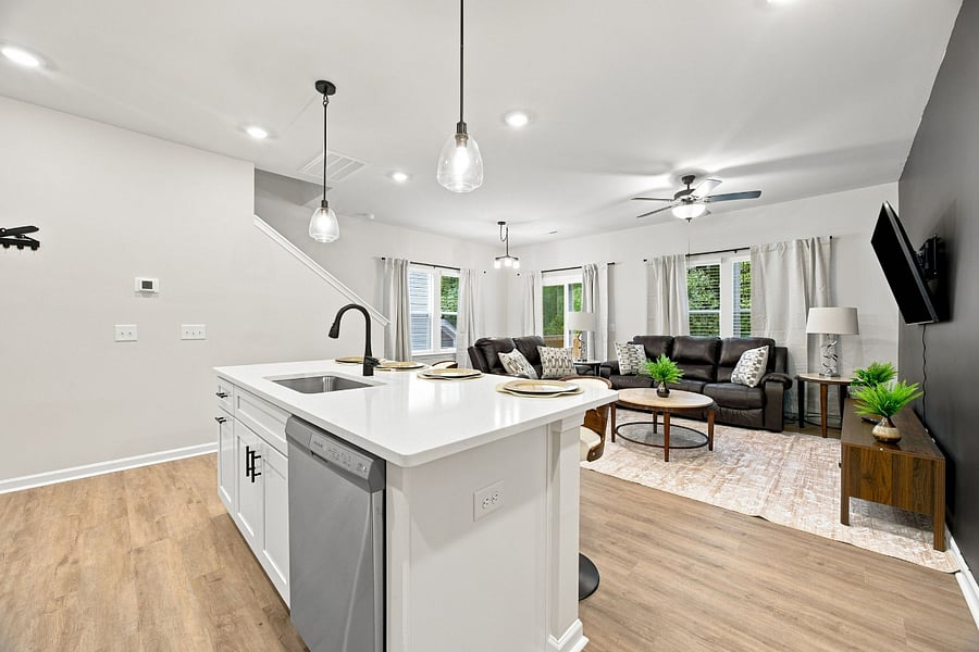 Furnished Finder property 1022750_1 photo 3