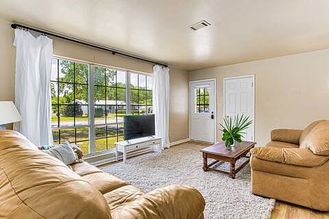 Furnished Finder property 1022751_1 photo 15