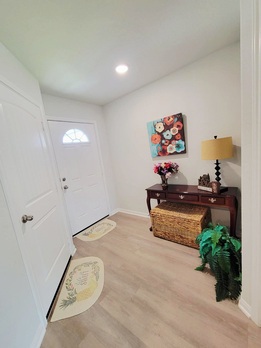 Furnished Finder property 1022764_1 photo 3
