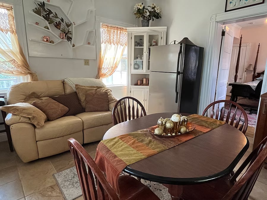 Furnished Finder property 1022776_1 photo 2