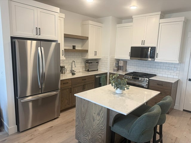 Furnished Finder property 1022814_1 photo 3