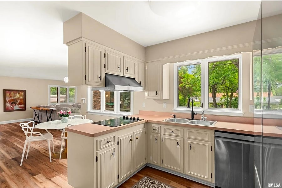 Furnished Finder property 1022851_1 photo 6