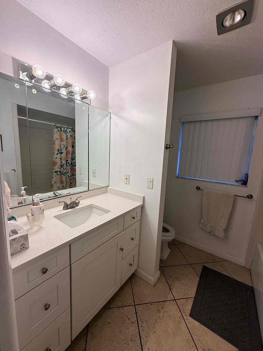 Furnished Finder property 1022854_1 photo 17