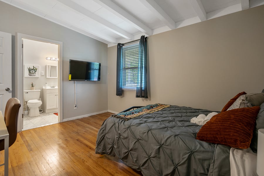 Furnished Finder property 1022859_1 photo 14