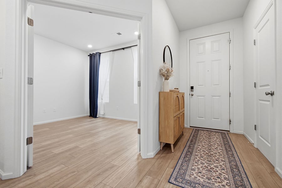 Furnished Finder property 1022880_1 photo 12