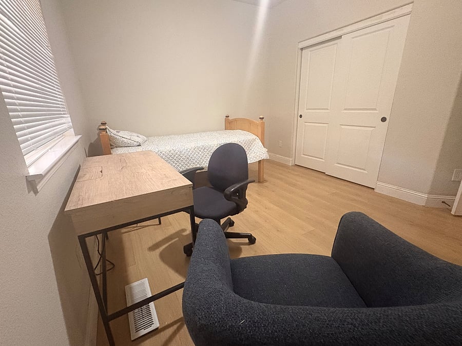 Furnished Finder property 1022902_3 photo 14
