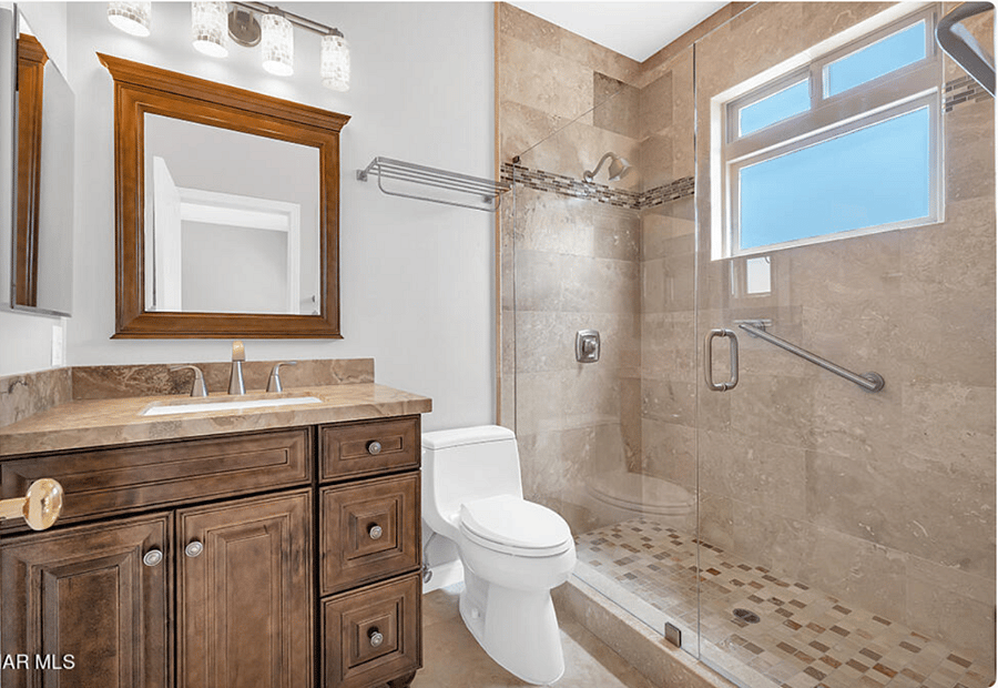 En-Suite Bath for Bedroom #2