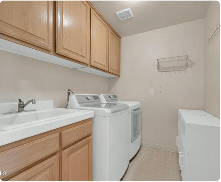 Laundry room, next Bedroom #3