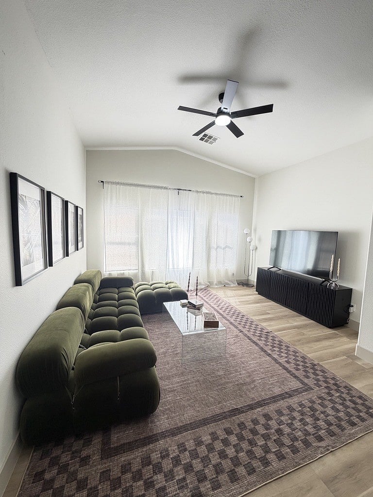 Furnished Finder property 1022977_1 photo 1