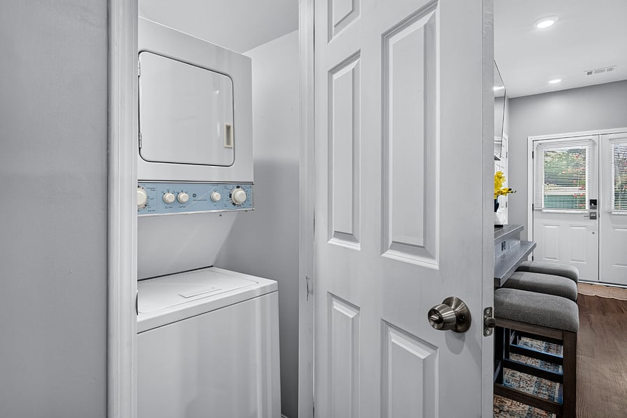 Furnished Finder property 1023024_1 photo 3
