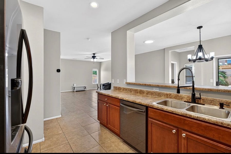 Furnished Finder property 1023047_1 photo 6