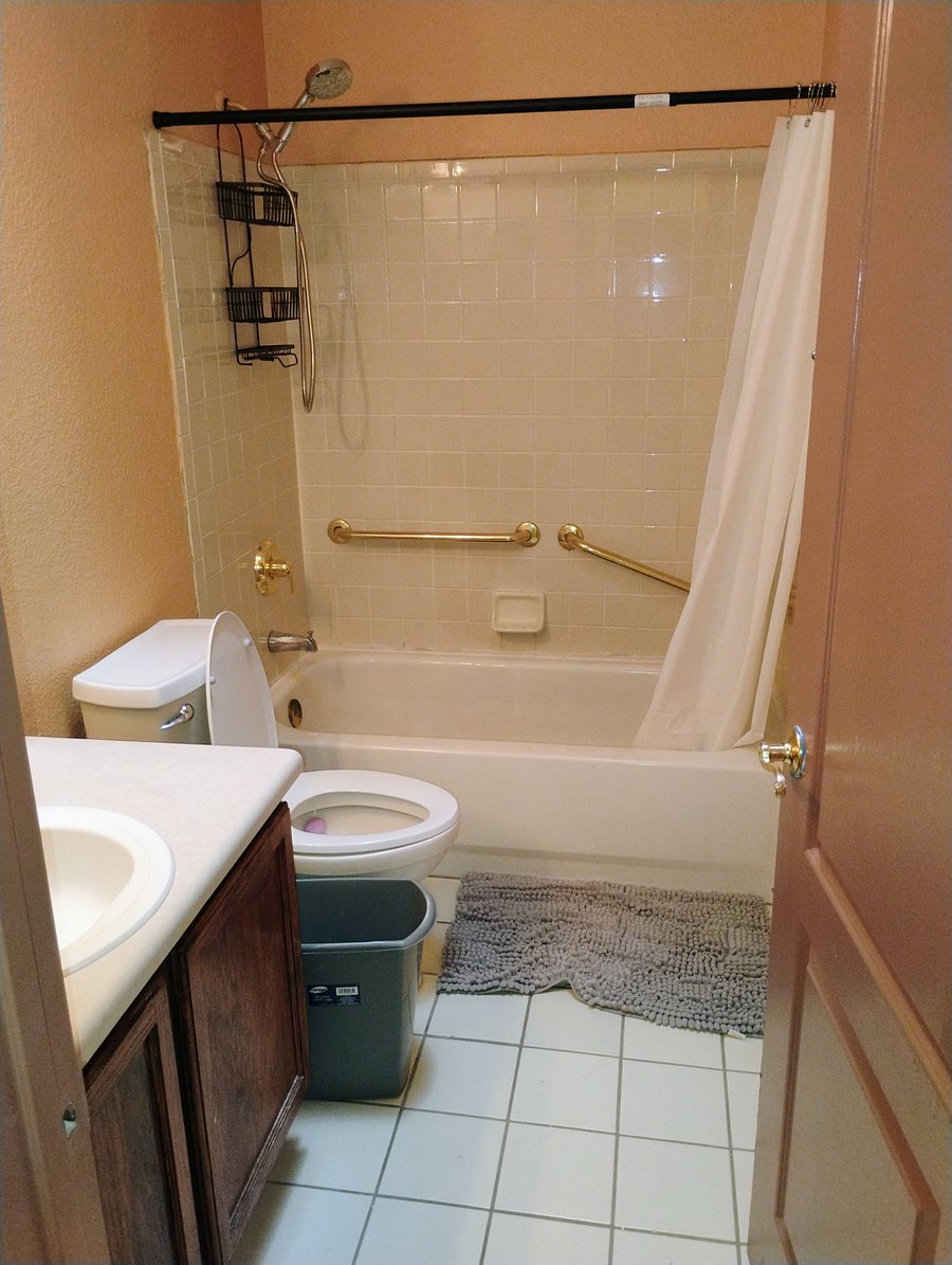 Furnished Finder property 1023059_3 photo 9