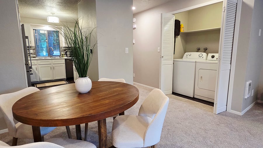 Furnished Finder property 1023075_1 photo 8