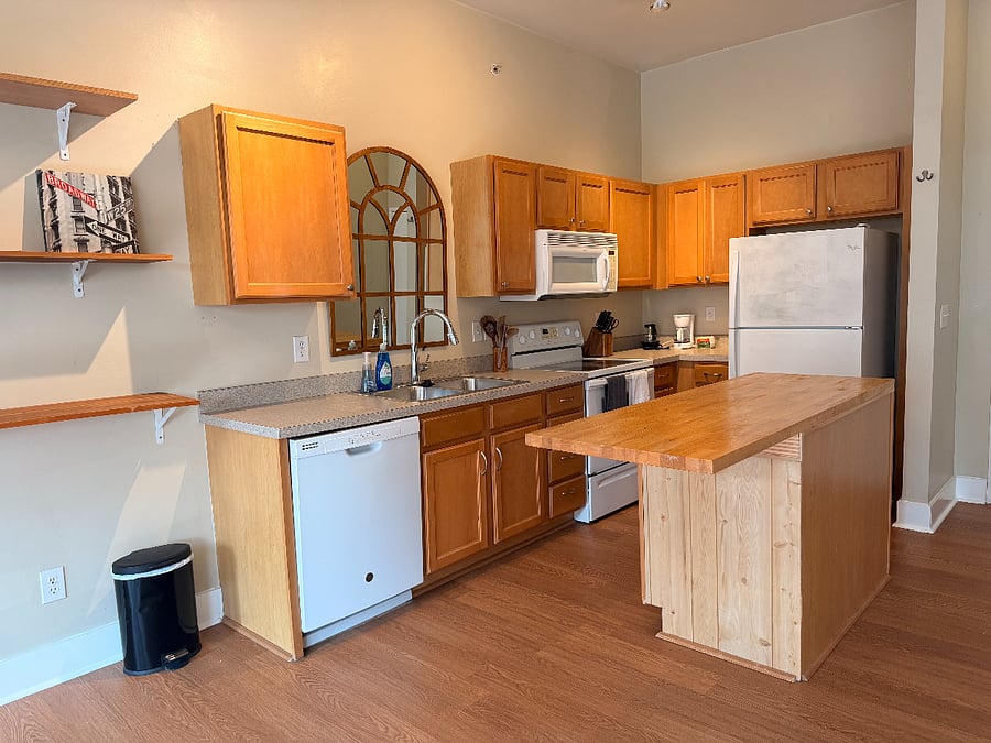 Furnished Finder property 1023076_1 photo 6