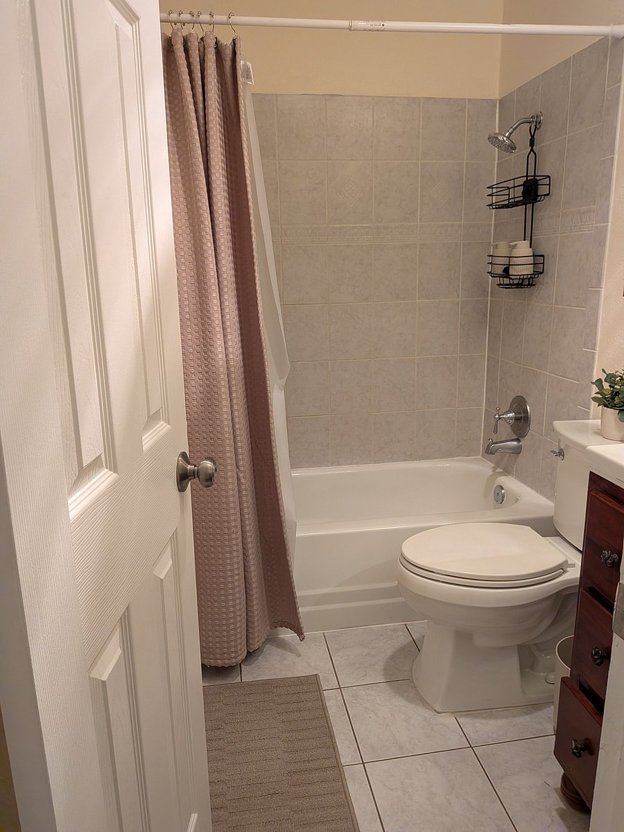Furnished Finder property 1023086_1 photo 16