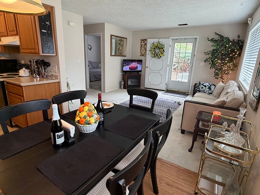 Furnished Finder property 1023106_1 photo 5
