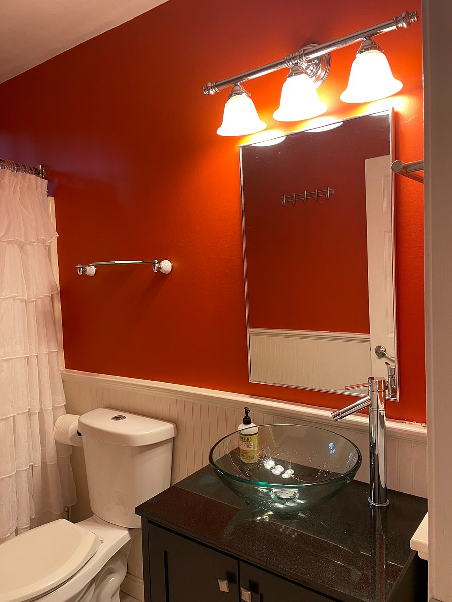Bathroom between 2nd bedroom and office on ground floor