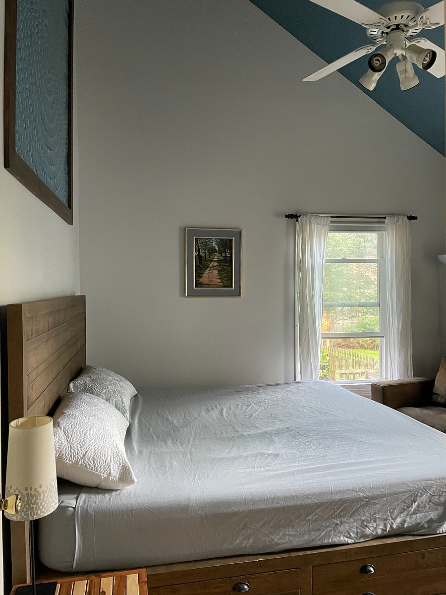Second bedroom - ground floor