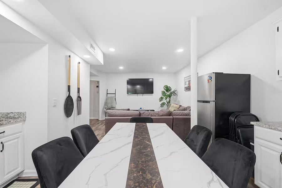 Furnished Finder property 1023176_1 photo 31