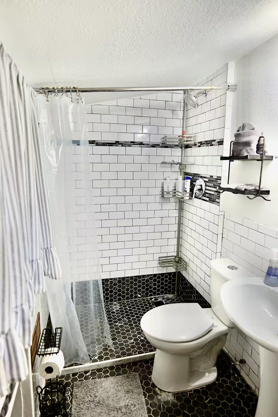 Furnished Finder property 1023178_1 photo 15
