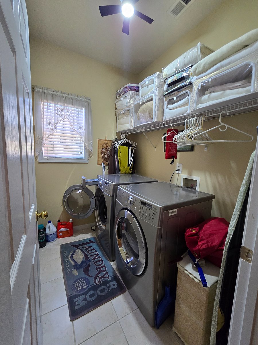 Shared Common Areas: Laundry Room