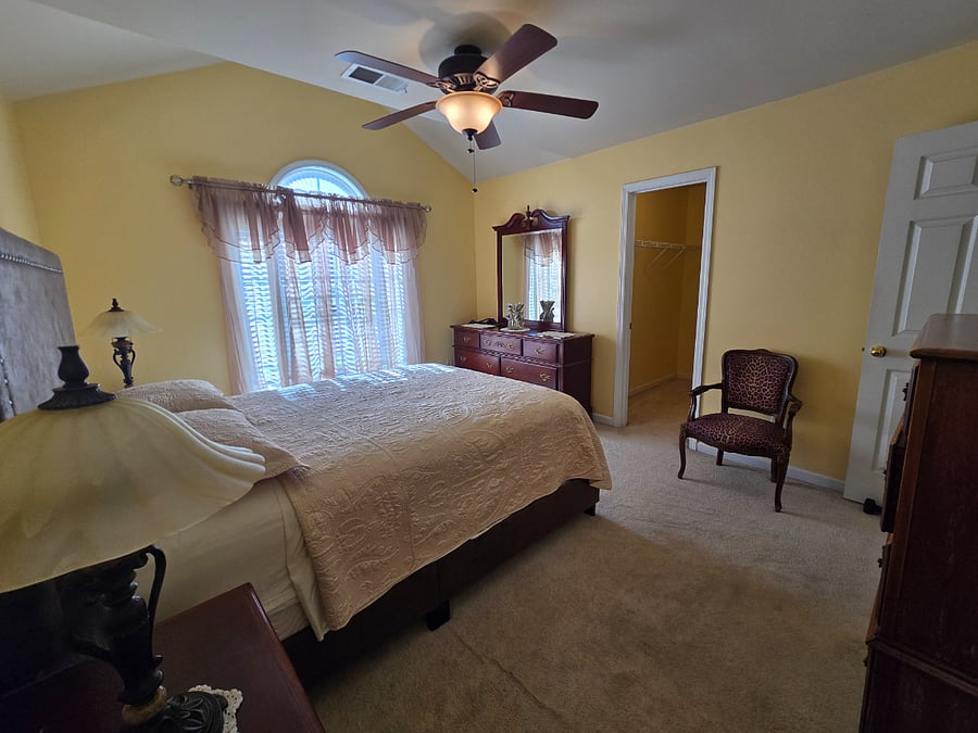 Guest Bedroom 169 sq ft 4