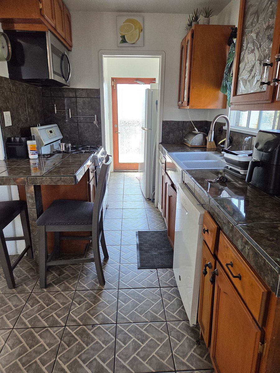 Furnished Finder property 1023230_1 photo 14