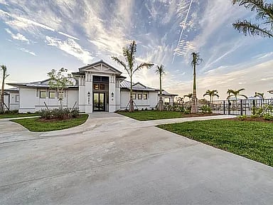 Furnished Finder property 1023269_1 photo 32